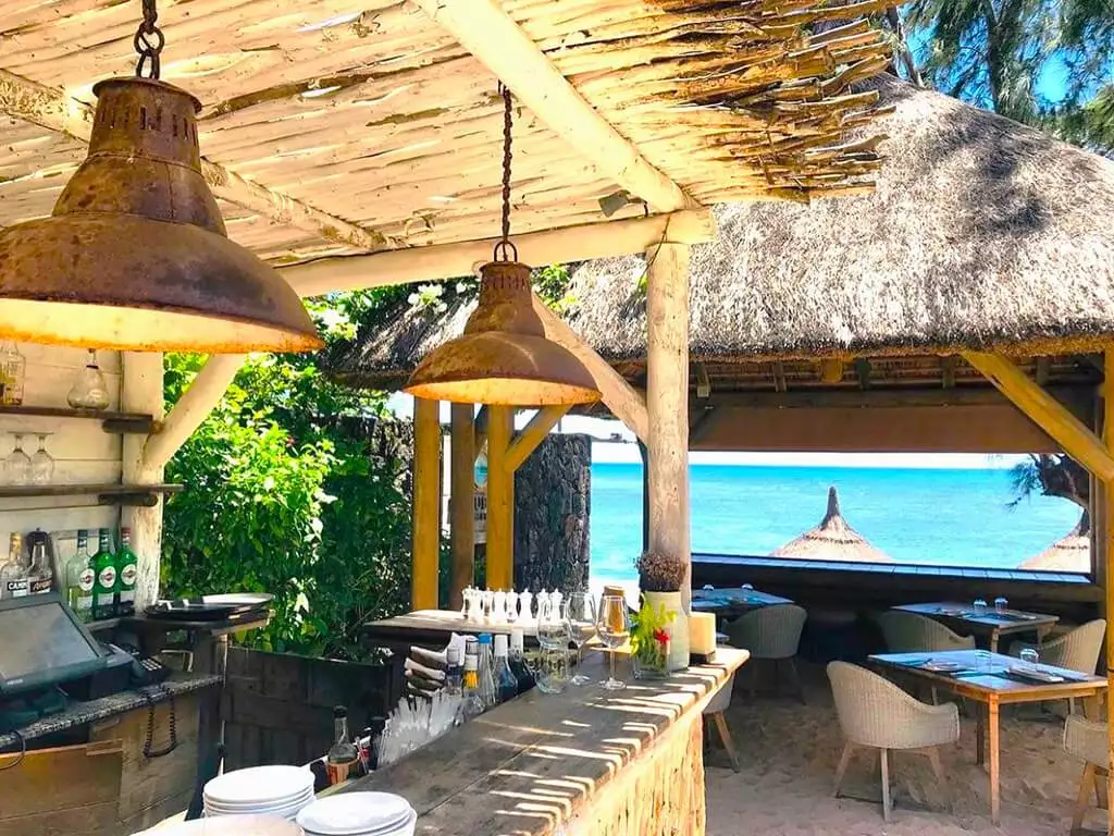 seapoint restaurant and bar