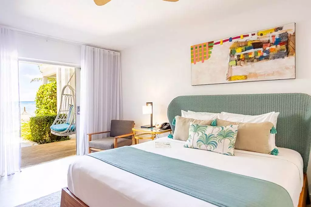 Deluxe Beachfront room